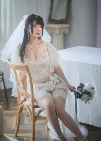 黑丝少妇av_爱奇艺VIP神马影院手机在线